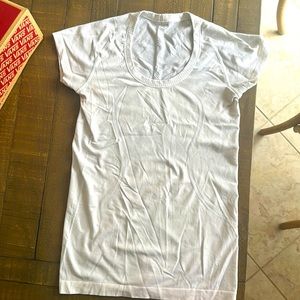 Lululemon swiftly scoop neck white size 8